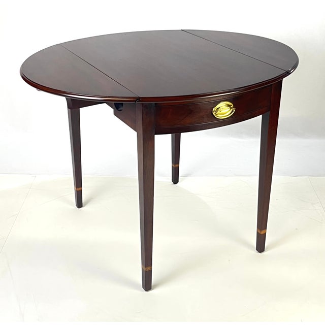 Henkel Harris Late 20th Century Federal Style Mahogany Pembroke Table by Henkel Harris For Sale - Image 4 of 16
