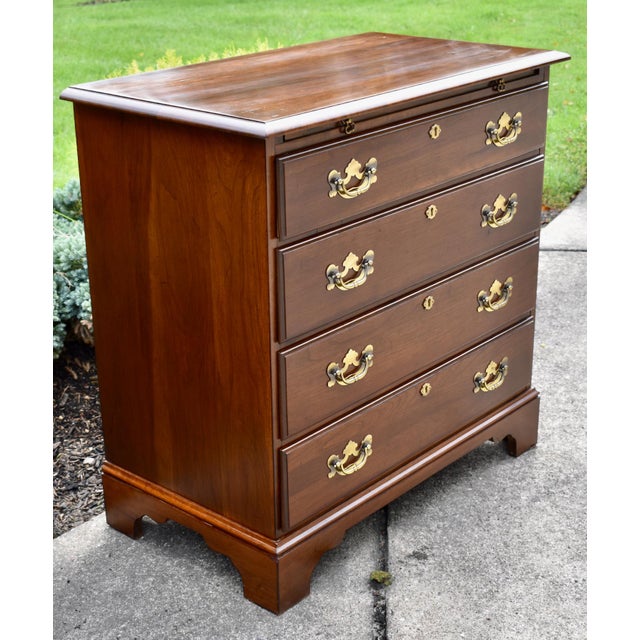 Chippendale Vintage Cherry Bachelors Chest Chippendale Style 4 Drawer Dresser Pull Out For Sale - Image 3 of 17