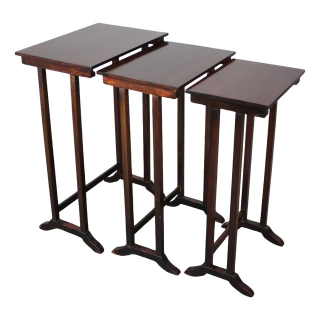 Art Deco Nesting Tables in Mahogany Veneer, Former Czechoslovakia, 1930s, Set of 3 For Sale