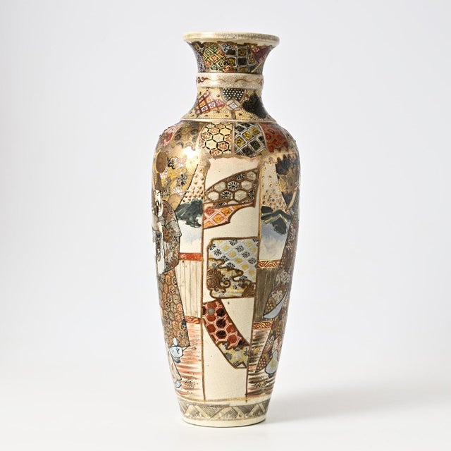 Hand-painted Japanese Satsuma vase. Made during the Meiji period in the late 19th century.