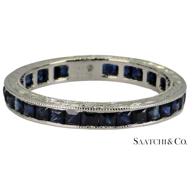 Vintage 14k White Gold Ring: 1.65 Ct Natural Sapphire, Elegant Design, Size 6.5 For Sale - Image 4 of 10