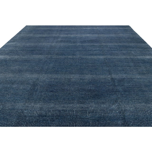 Modern Savannah Hand-Knotted Indigo Blue Wool Area Rug – Coastal Luxury Accent For Sale In New York - Image 6 of 8