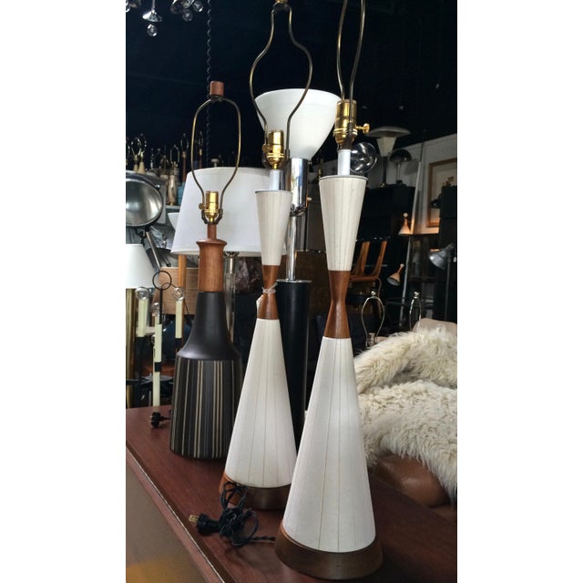 Wood Substantial White Incised Ceramic "Hourglass" Table Lamps, Circa 1960 - A Pair For Sale - Image 7 of 13