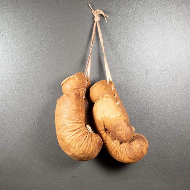 Industrial Vintage Leather and Horse Hair Boxing Gloves C.1950-1960 For Sale - Image 3 of 4