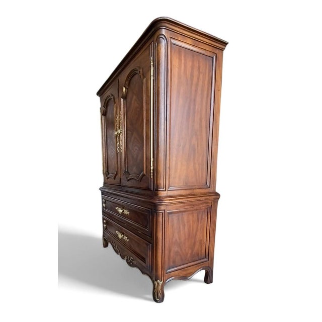 This refinished Drexel Provincial Dresser is a distinguished piece that embodies classic European provincial design with...