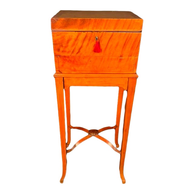 Rare English Louis XV Style Satinwood Vanity Case on Stand With Mirror, Circa 1880 For Sale