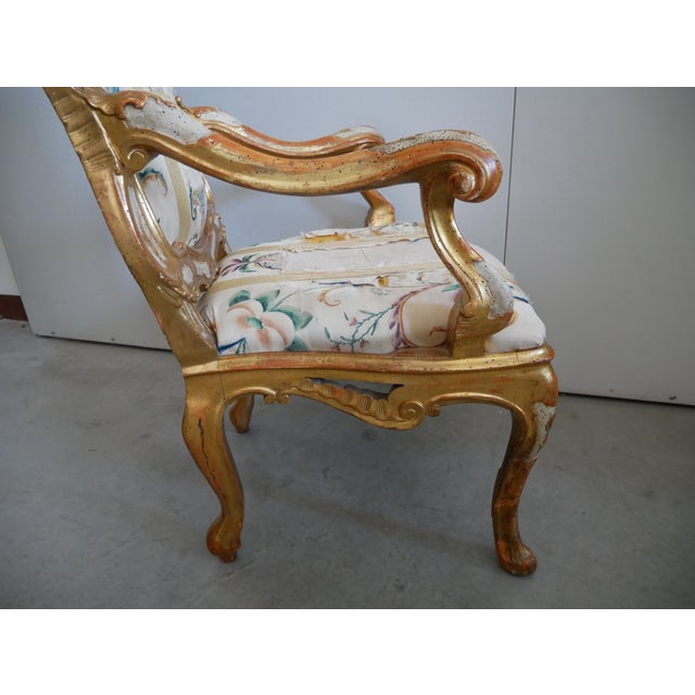 Antique 15th Century Venetian Lacquered and Gilded Armchair For Sale - Image 6 of 18