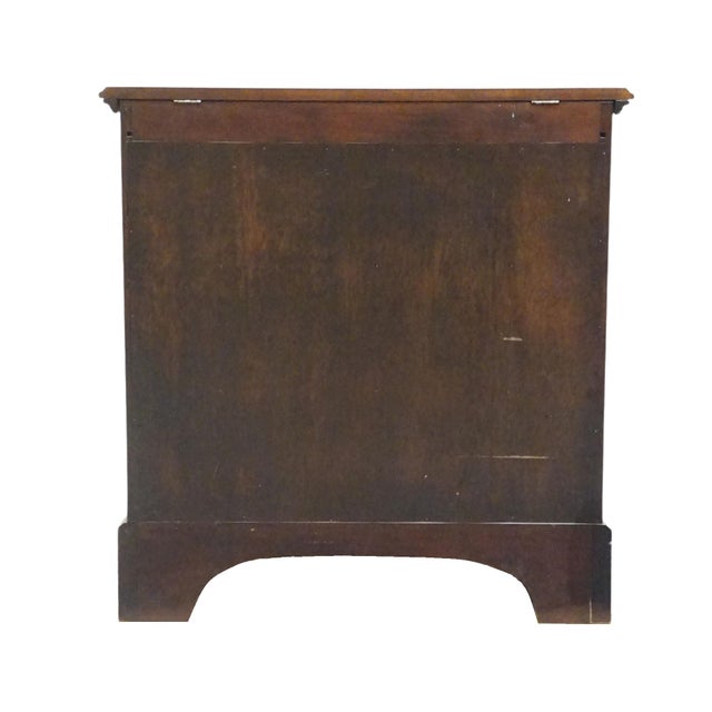 High End Vintage Banded Mahogany Traditional Chippendale Style 30" Nightstand W. Jewelry Storage For Sale - Image 11 of 12