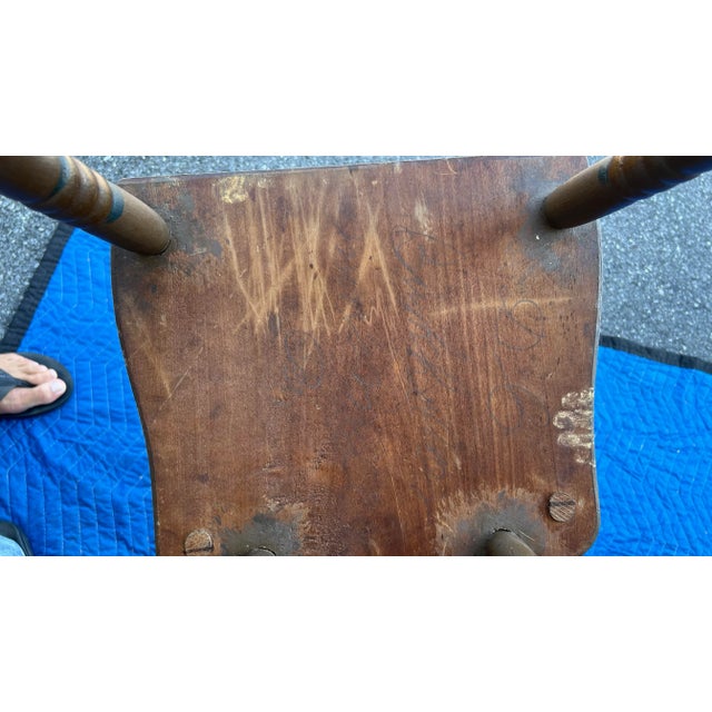 Set of 4 Paint Decorated Plank Seat Chairs, Pennsylvania, Circa 1850's For Sale - Image 9 of 12