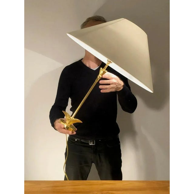 1980s French Sculptural Gilt Cast Metal Lamp from Fondica, 1980s For Sale - Image 5 of 11