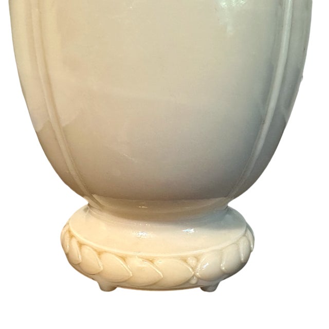 1930s Vintage 1930s Alacite Uranium Glass Floral Aladdin Table Lamp For Sale - Image 5 of 9