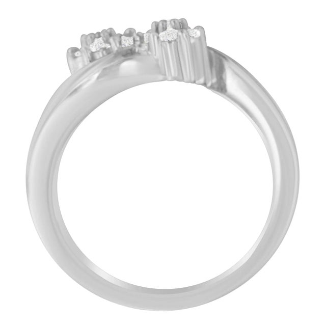 Early 21st Century 14K White Gold Round and Baguette Diamond Bypass Ring (1/2 cttw, H-I Color, I1-I2 Clarity) - Ring Size 6 For Sale - Image 5 of 7