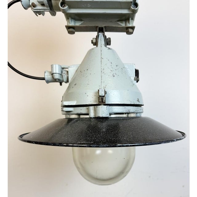 Grey Cast Aluminium Explosion Proof Pendant Lamp with Enameled Shade from Elektrosvit, 1970s For Sale - Image 4 of 18