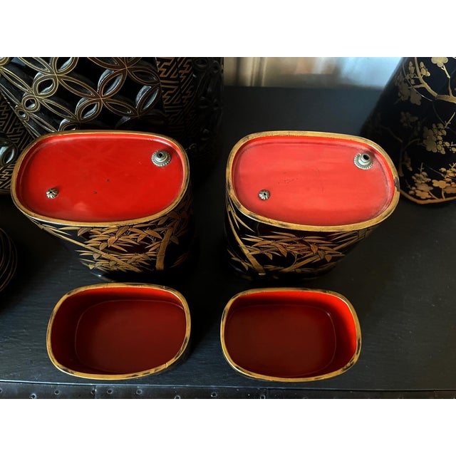 Japanese Maki-e Lacquer Portable Sagejubako Theme of Three Winter Friends For Sale - Image 16 of 18