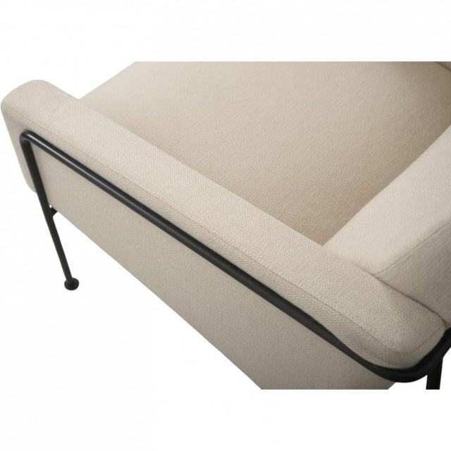 Beige 3301 Airport Chair in Beige Fabric by Arne Jacobsen, 1970s For Sale - Image 8 of 18