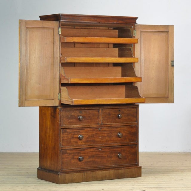 Mid 19th Century Victorian Mahogany Cabinet, 1860 For Sale - Image 5 of 18