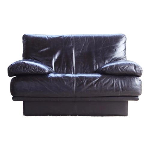 1980s Postmodern Italian Nicoletti Salotti Plinth Base Black