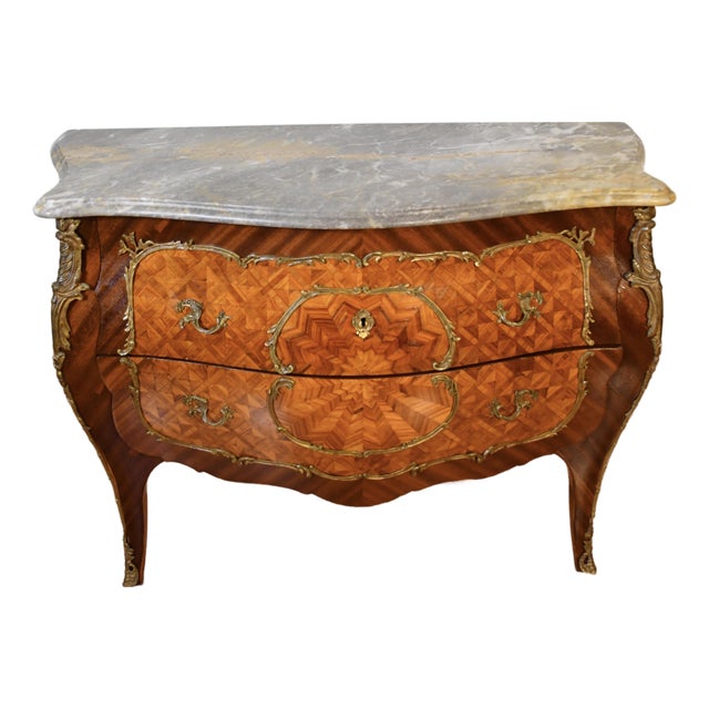 1930s French Louis XV Walnut & Marble Top Commode / Dresser / Chest of Drawers For Sale