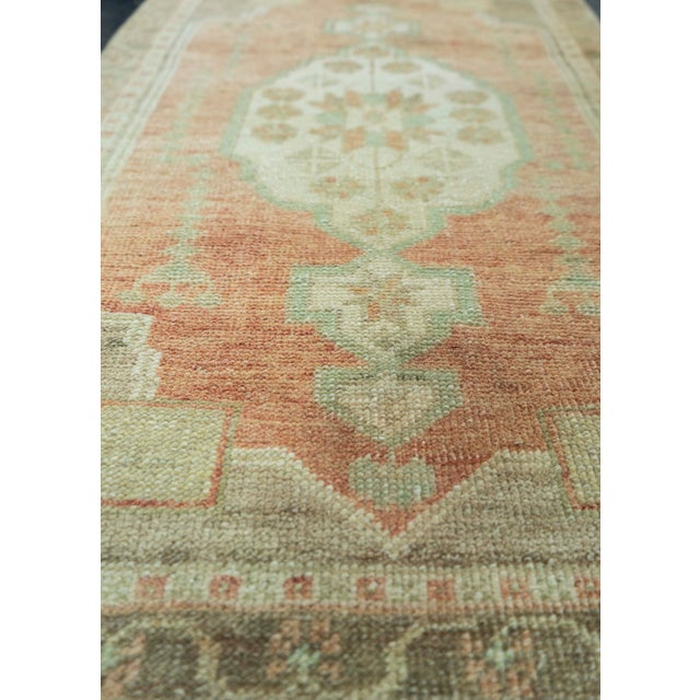 Turkish Mini Rug Oriental Hand Knotted Vintage Rug 1'9" x 2'10" #20726 For Sale In Houston - Image 6 of 8