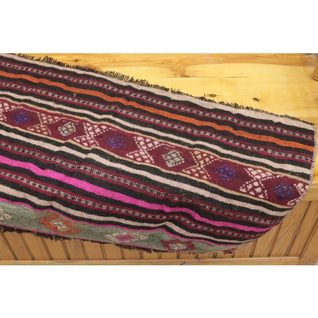 1990s Traditional Pink Striped Rug For Sale In Sacramento - Image 6 of 11