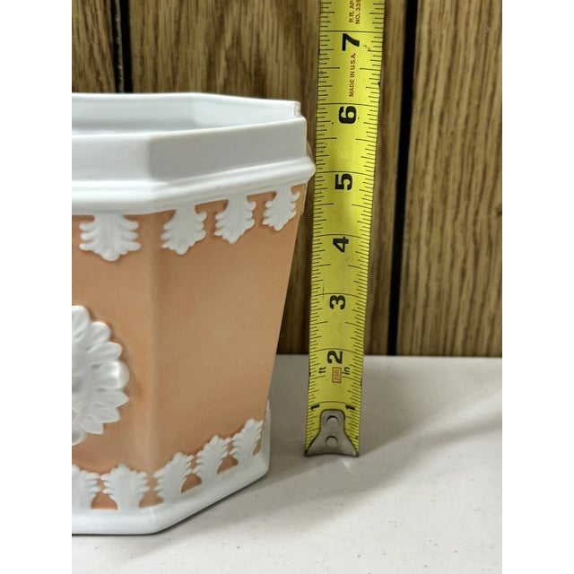 Vintage Vista Alegre Portugal Octagonal Porcelain Cache Pot Bright Peach For Sale In Phoenix - Image 6 of 8