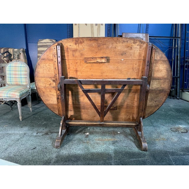 French 19th Century French Vendange Oval Tilt-Top Wine Tasting Table For Sale - Image 3 of 5