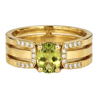 Split Shank Oval Peridot Engagement Silver, Gold Ring, Size 9.5 For Sale