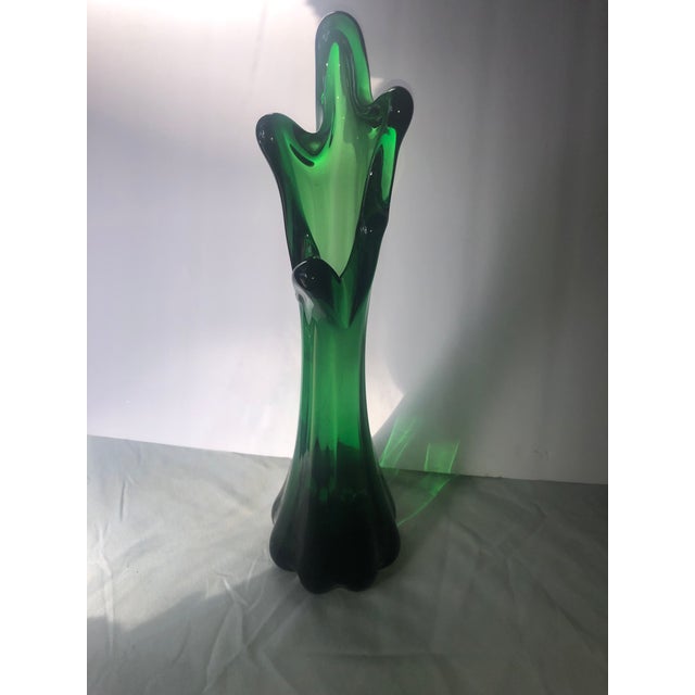 1960s Mid-Century Modern Italian Green Glass Bud Vase For Sale - Image 4 of 6