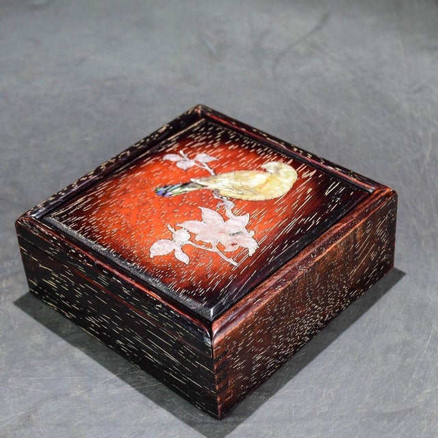 1990s 1990s Square Wood Keepsake Box With Mother of Pearl Bird & Floral Inlay For Sale - Image 5 of 9