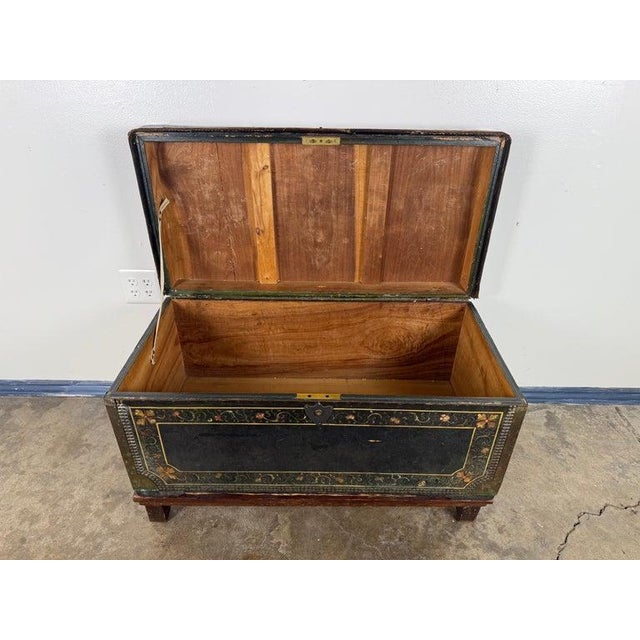 19th Century Hand-Painted American Immigrant Trunk For Sale - Image 9 of 17