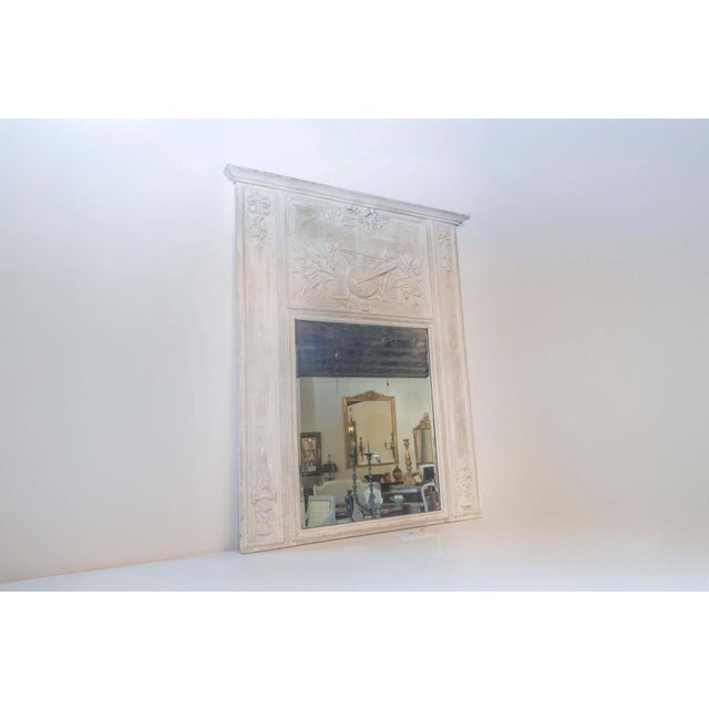 French French Louis XVI 1790s Trumeau Mirror with Carved Liberal Arts Allegory For Sale - Image 3 of 13