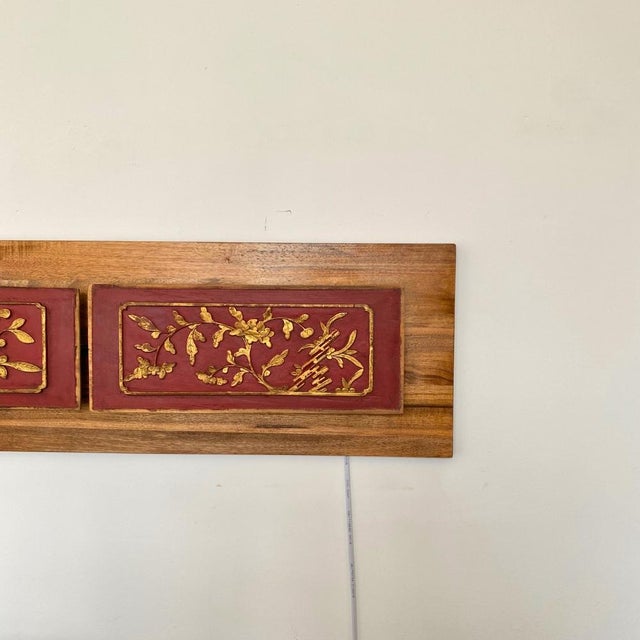 Brown c.1920 Chinoiserie Gilt Lacquered Carved Wood Wall Art – Illuminated For Sale - Image 8 of 9
