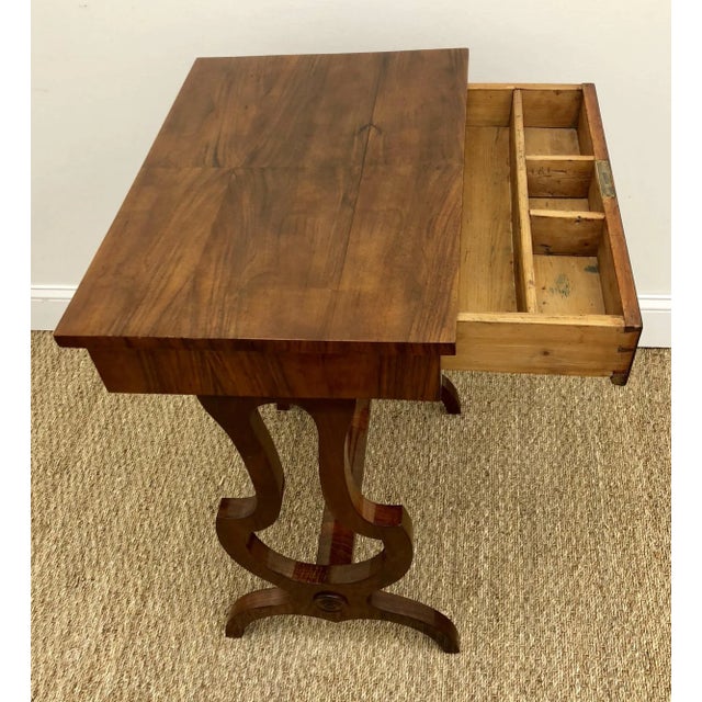 Wood Early 19th Century Austrian Beidermeier Walnut Sewing Table For Sale - Image 7 of 11