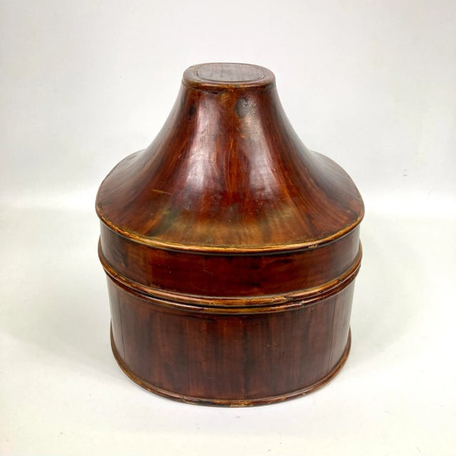 Mid 19th Century 19th Century Qing Dynasty Wooden Hat Box For Sale - Image 5 of 10