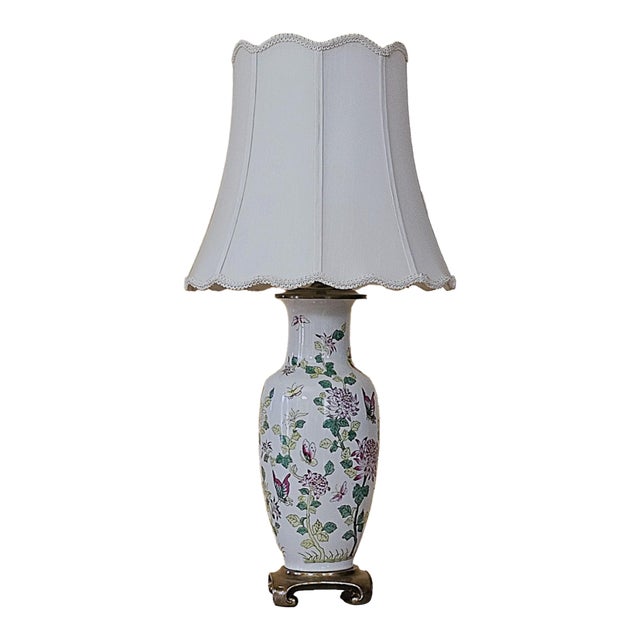 Vintage Chinoiserie Famille Rose Porcelain Floral & Butterfly Table Lamp For Sale