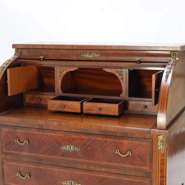 French Louis XV Style Rosewood, Kingwood & Ormolu Roll Top Lady’s Desk 20th C For Sale - Image 4 of 18