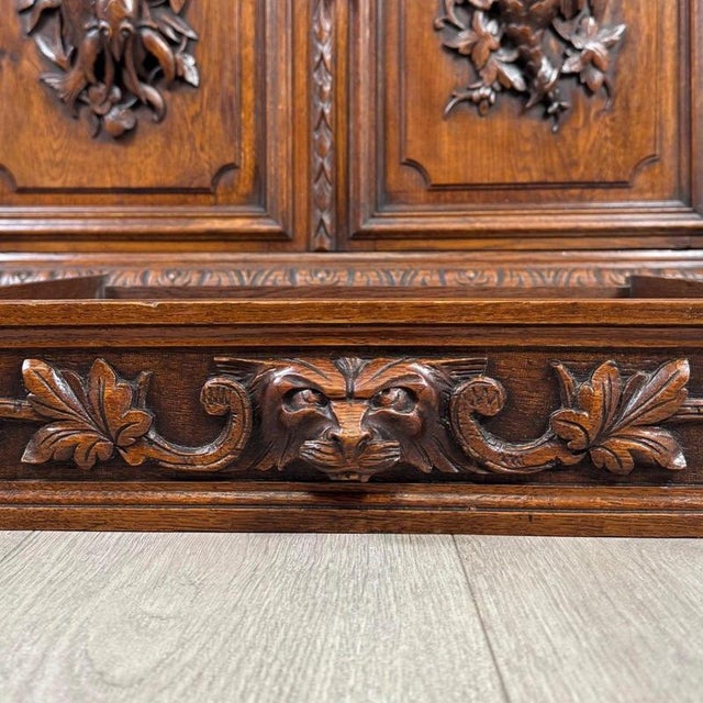 Brown 19th Century Antique English Renaissance Revival Oak Bookcase For Sale - Image 8 of 14