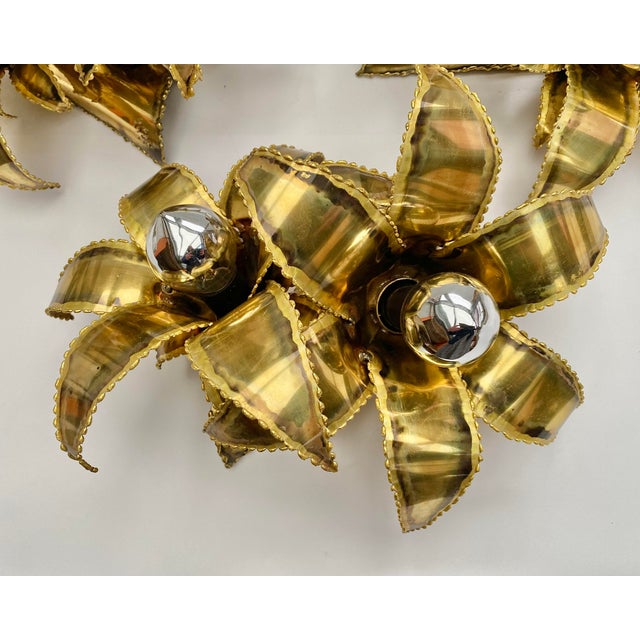 Gold Vintage Flowers Brass Wall Lamps from Maison Jansen, 1960s, Set of 3 For Sale - Image 8 of 10