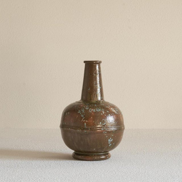 Glazed ceramic vase, early 20th century. This is a beautifully glazed Studio Pottery vase made in the early 20th century....