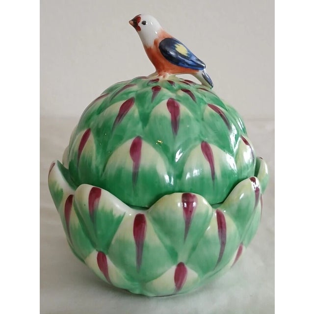 Sir Humphrey Wakefield “Stately Homes Artichoke Bird Box” by Mottahedeh Add a touch of English elegance to your décor with...