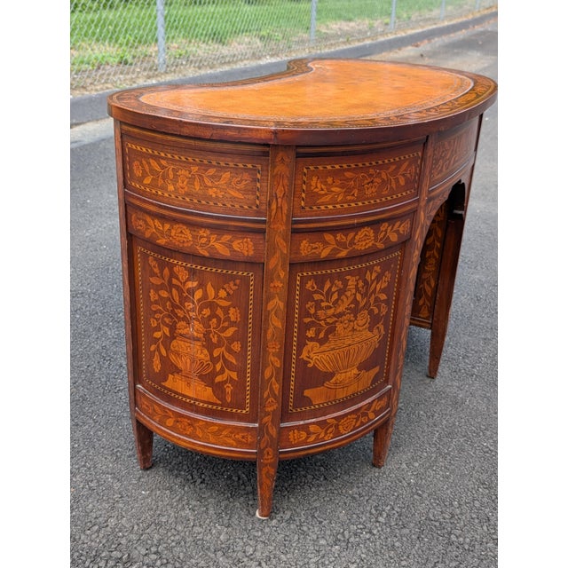Late 19th Century Antique Continental Marquetry Inlaid Kidney-Form Desk With Satinwood Floral Inlay For Sale - Image 5 of 12