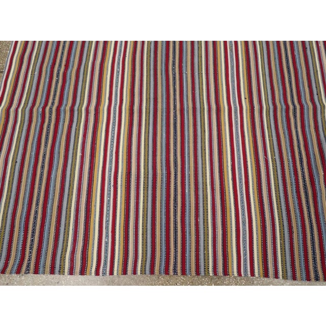 Mid 20th Century Galerie Shabab Collection Mid-20th Century Turkish Flatweave Kilim Room Size Carpet For Sale - Image 5 of 8