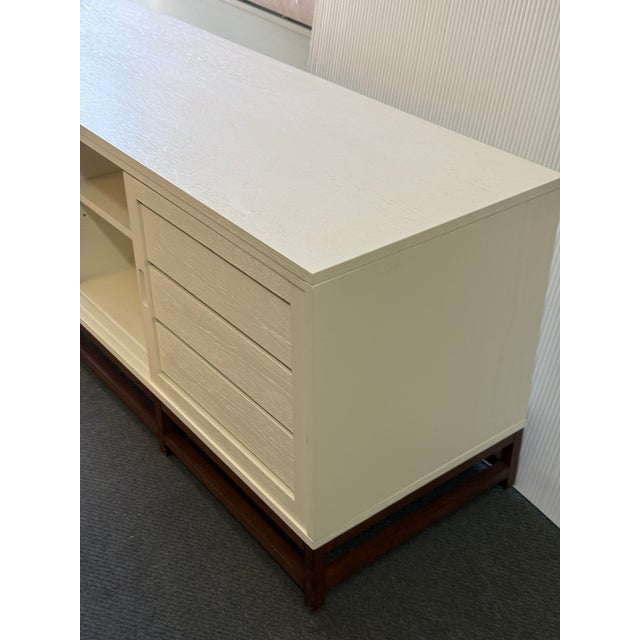 White Crate & Barrel Clapboard Media Console, White For Sale - Image 8 of 12