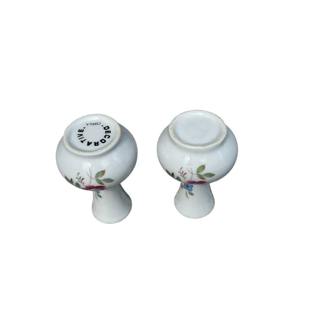 1960s Vintage Porcelain Hand Painted Floral Bud Vases Gold Rim- A Pair For Sale - Image 5 of 5