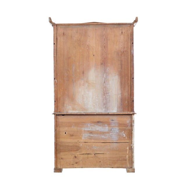 Swedish Painted Cupboard, 1820 For Sale - Image 4 of 11