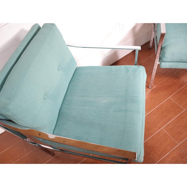 1970s Vintage Pair Mid Century Chrome Frame Chairs Milo Baughman Style Green Fabric Modern Retro Sculptural 60's 70’s For Sale - Image 5 of 14