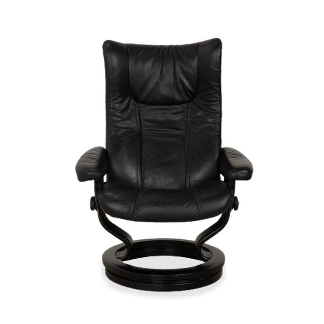 Set of Wing Leather Chair with Ottoman from Stressless For Sale - Image 14 of 18