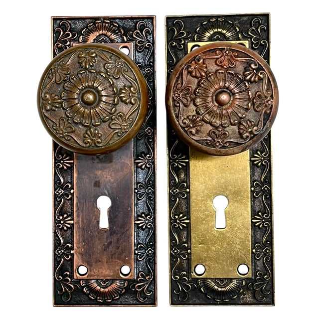 1900 - 1909 Antique American Bronze Door Knobs With Door Plates - 5 Pieces For Sale - Image 5 of 9