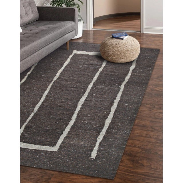 4x6 Talia Delicate Brown Kilim Minimalist Geometric Flatweave Wool Carpet Rug For Sale - Image 4 of 10