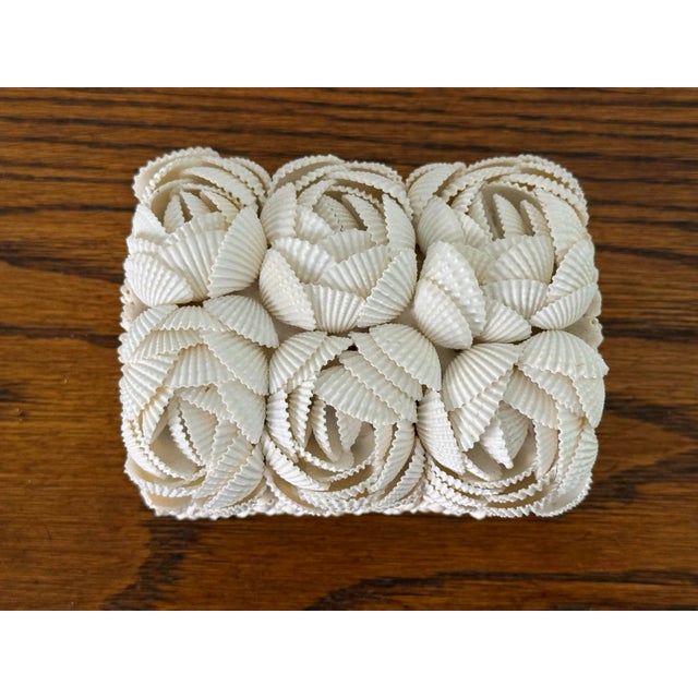 Late 20th Century White Scallop Shell Rosette Covered Box For Sale - Image 4 of 9